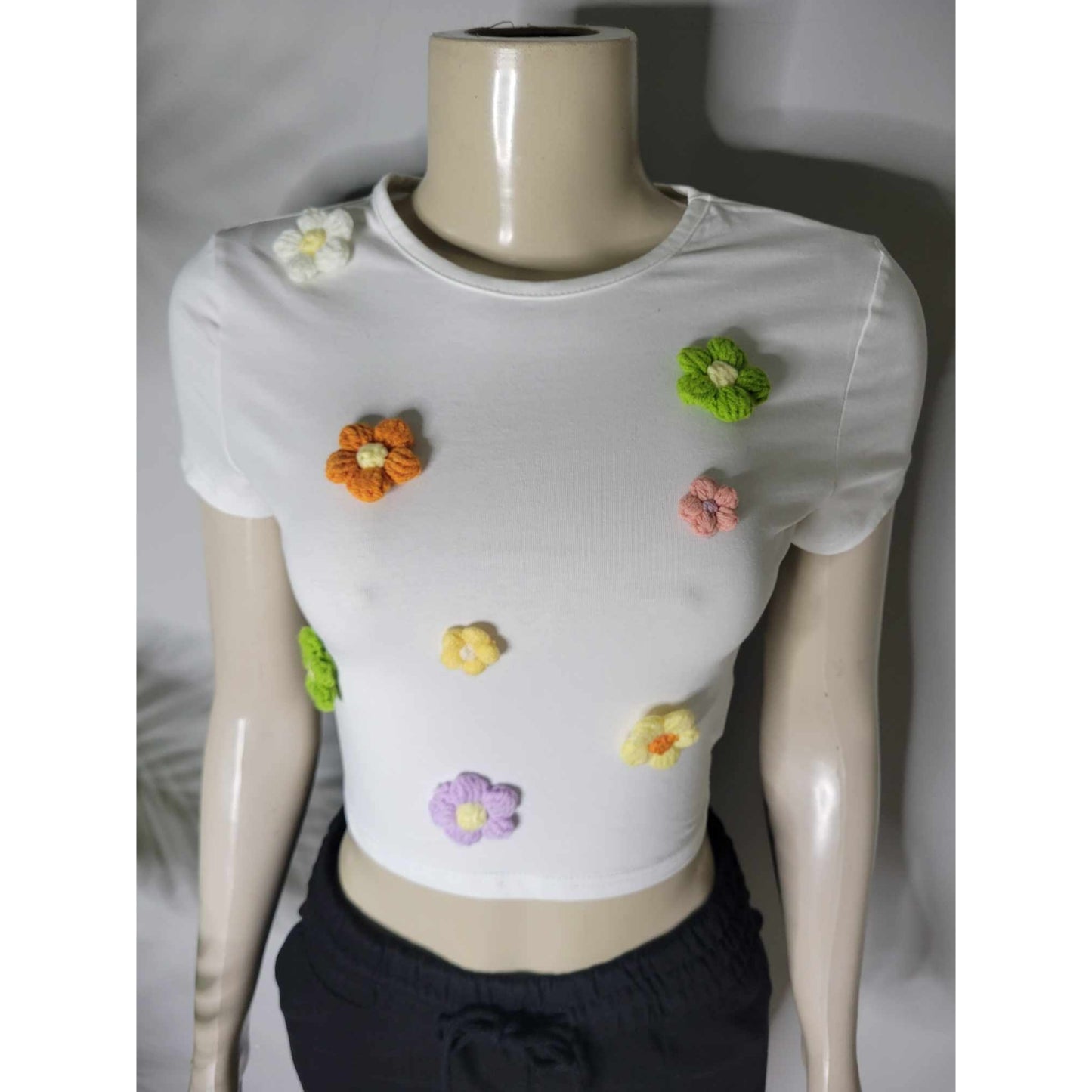 Embroidered Floral Crop Tee
