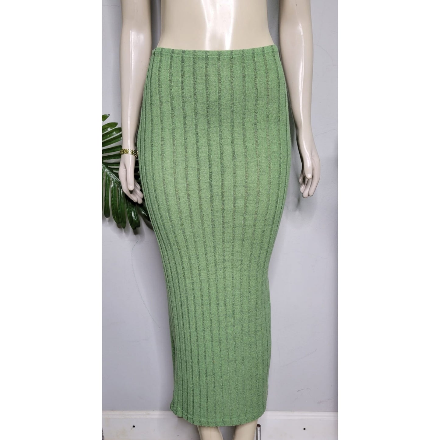 Solid Ribbed Knit Skirt